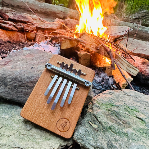 Hokema - B5 Pocket Kalimba in 4 different Intuitive Soundscapes Tuning